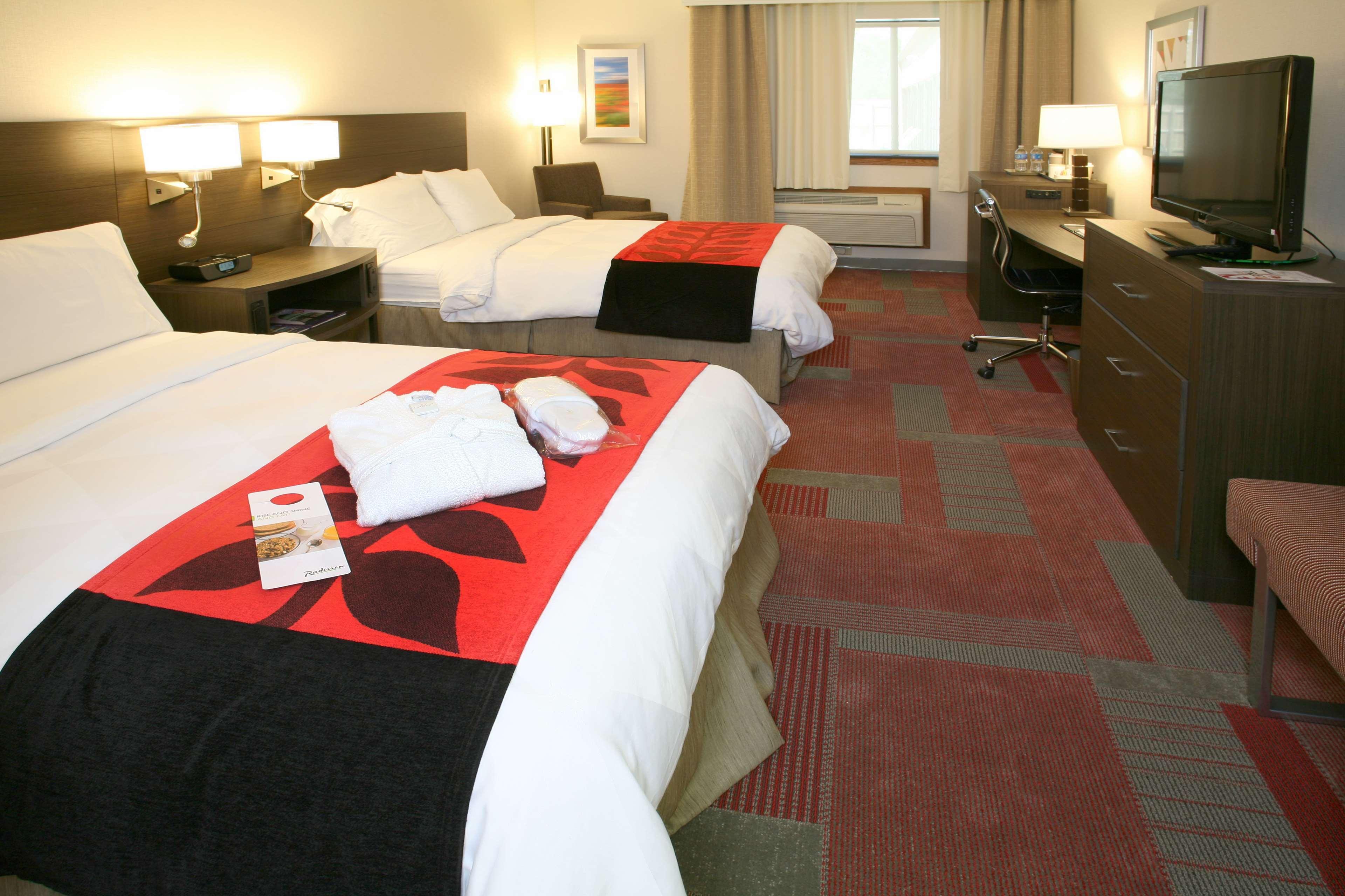 Radisson Hotel Madison Pokoj fotografie