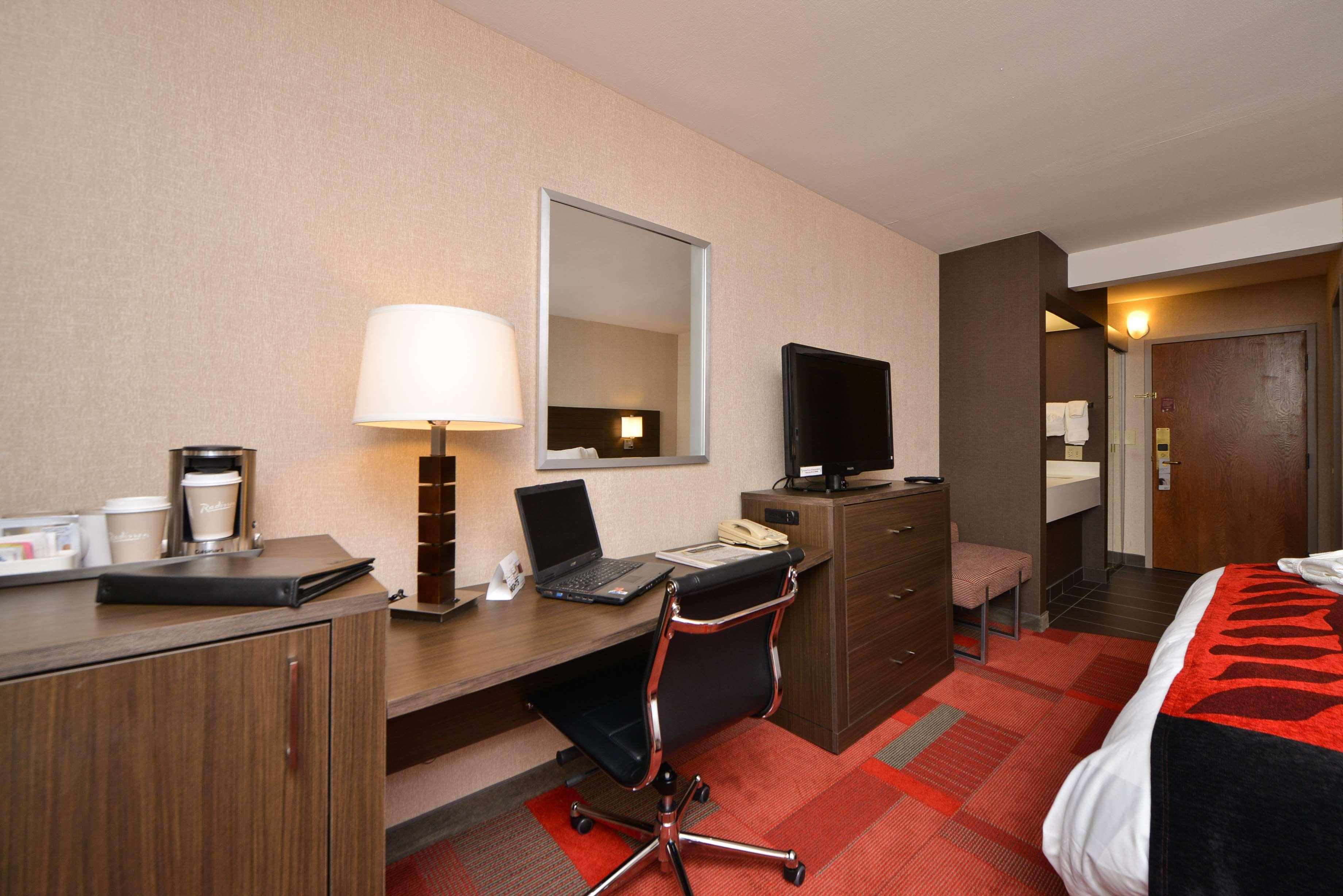 Radisson Hotel Madison Exteriér fotografie